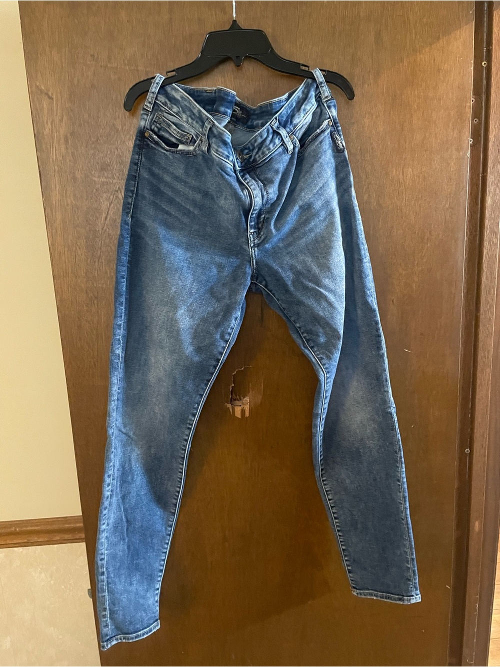 Silver Jeans Men's Slim Straight Jeans in Faded Blue